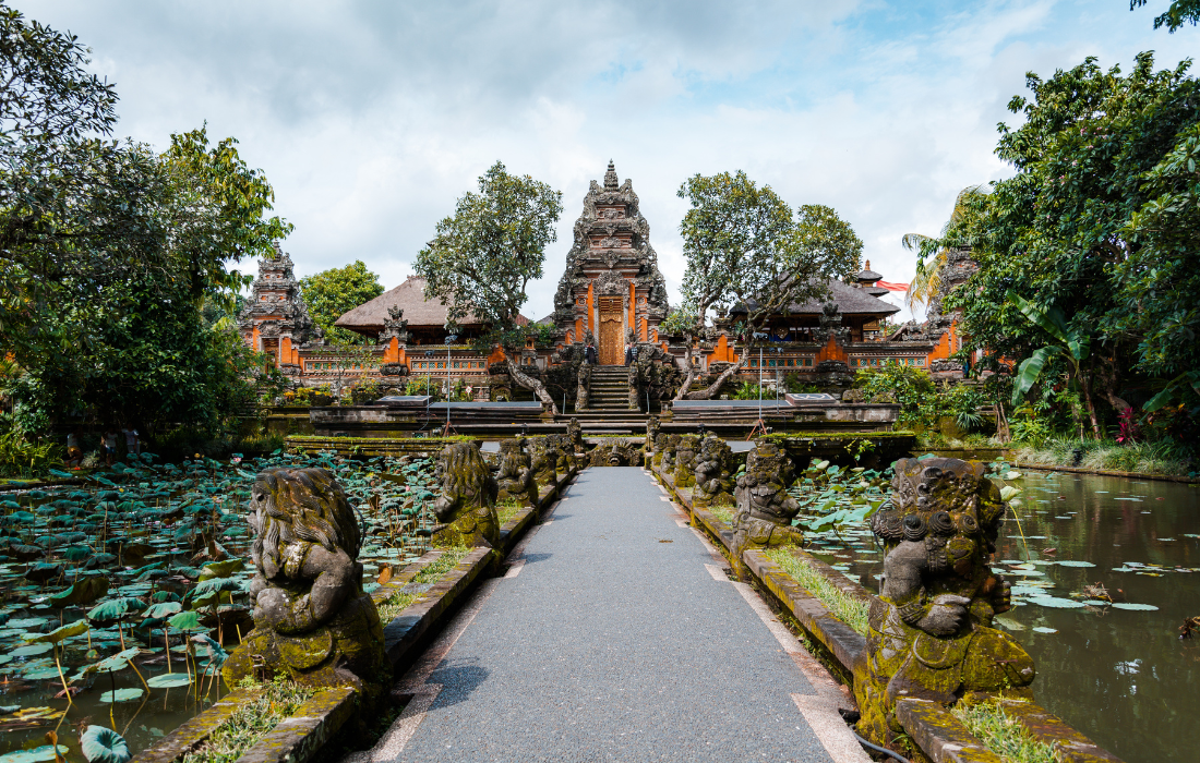 Pura Taman Saraswati Temple